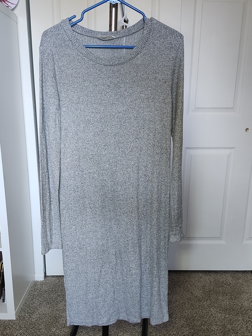 Hello MIZ Long Sleeve Ribbed Knit Dress in Heather Gray